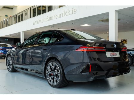2025 BMW i5 - photo 8