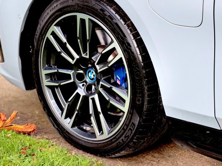 2024 BMW 5-Series - photo 43