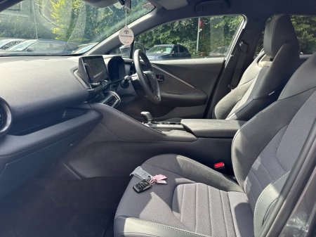 2025 Toyota C-HR - photo 6