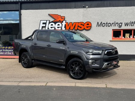 2021 Toyota Hilux Invincible X