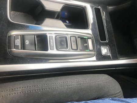 2017 Honda Accord - photo 8