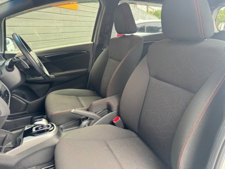 2016 Honda Fit - photo 12
