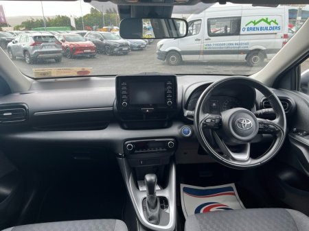 2022 Toyota Yaris - photo 8