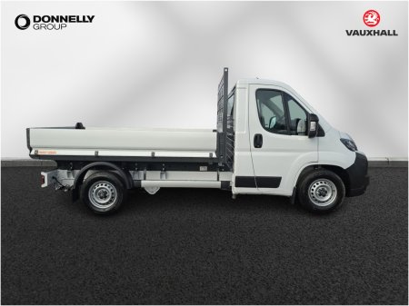 2026 Vauxhall Movano - photo 3