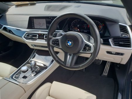 2022 BMW X5 - photo 6