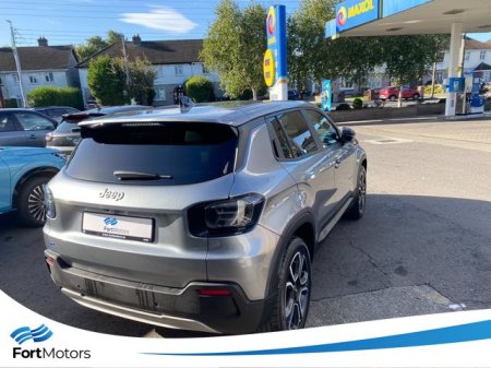 2025 Jeep Avenger - photo 14