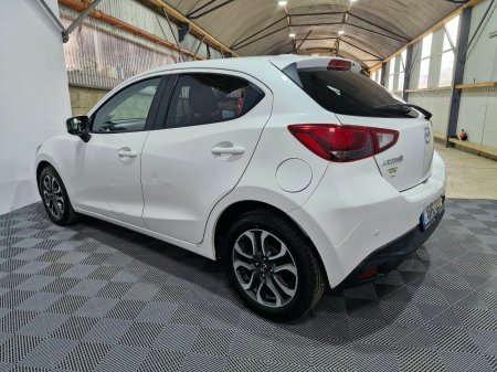 2015 Mazda Mazda2 - photo 14
