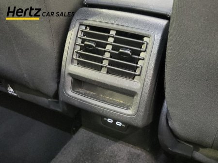 2024 Volkswagen Golf - photo 17