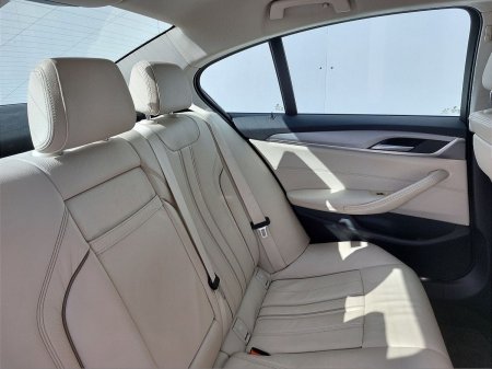 2021 BMW 5-Series - photo 11