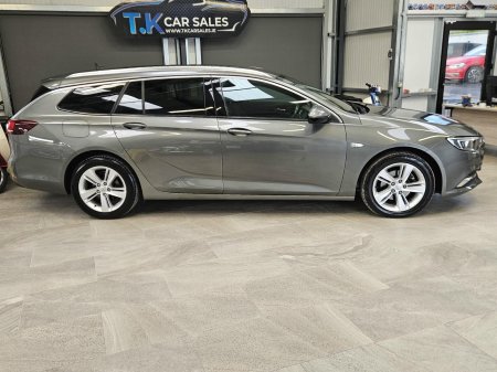 2020 Opel Insignia - photo 2