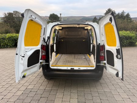2021 Peugeot Partner - photo 16