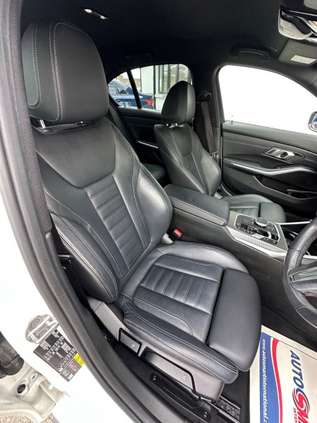 2022 BMW 3-Series - photo 20