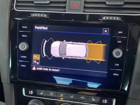 2020 Volkswagen Golf - photo 26