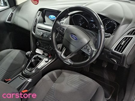 2018 Ford Focus - photo 15