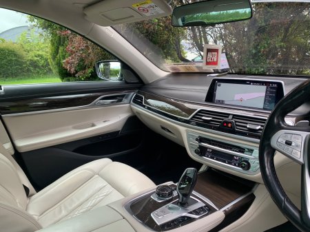 2019 BMW 7-Series - photo 23