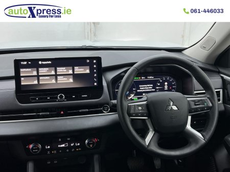 2024 Mitsubishi Outlander - photo 18