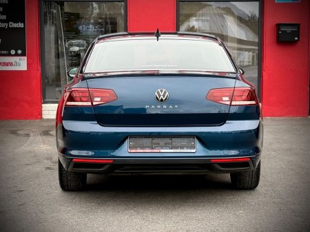 2020 Volkswagen Passat - photo 5