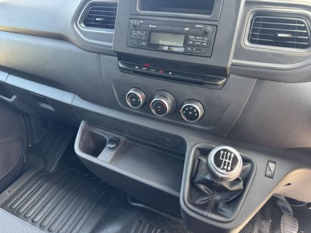 2021 Nissan NV400 - photo 13