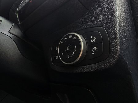 2021 Ford Fiesta - photo 17