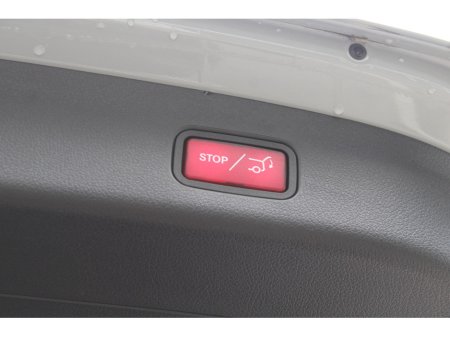 2025 Mercedes-Benz GLC - photo 11