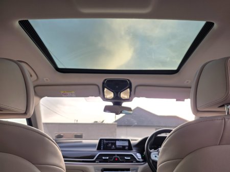 2020 BMW 7-Series - photo 16