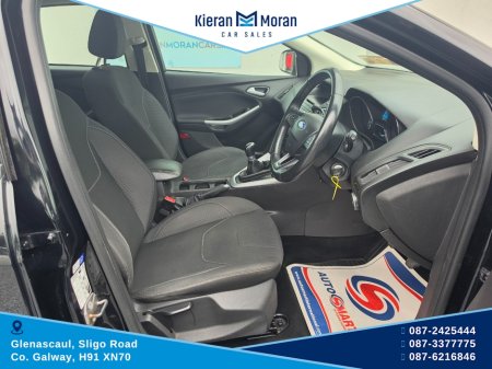 2015 Ford Focus - photo 23