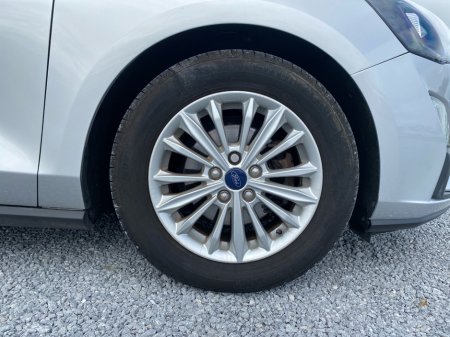 2020 Ford Focus - photo 21