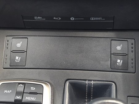 2019 Lexus IS - photo 18