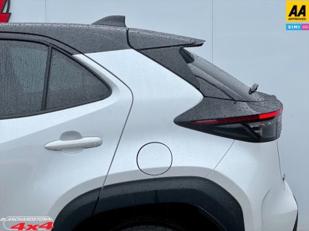 2023 Toyota Yaris - photo 32