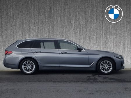 2024 BMW 5-Series - photo 3