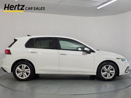 2023 Volkswagen Golf - photo 2