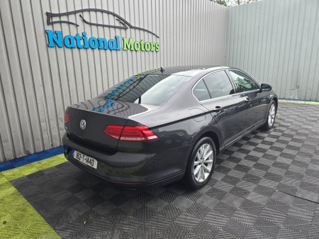 2018 Volkswagen Passat - photo 3