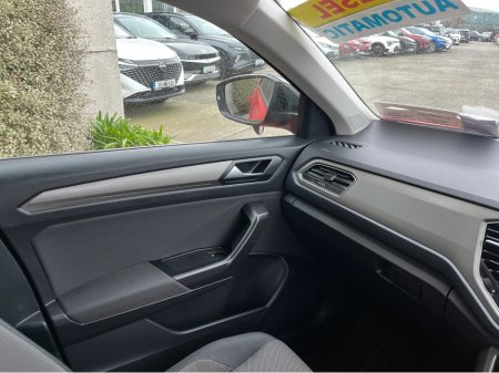 2021 Volkswagen T-Roc - photo 16