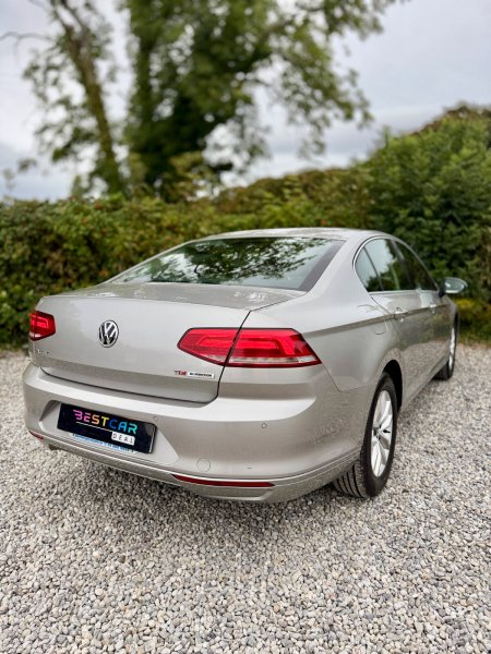 2015 Volkswagen Passat - photo 9