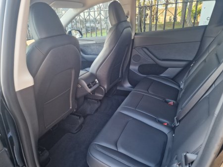 2024 Tesla Model Y - photo 10