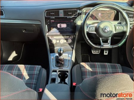 2019 Volkswagen Golf - photo 4