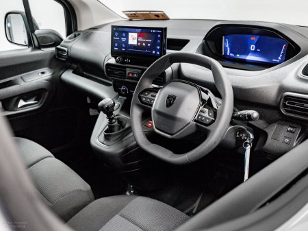 2026 Peugeot Partner - photo 2