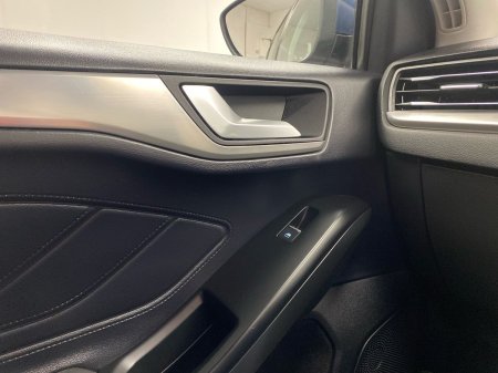 2023 Ford Focus - photo 11