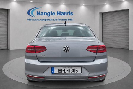 2018 Volkswagen Passat - photo 4