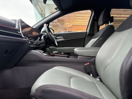 2024 Kia Sportage - photo 2