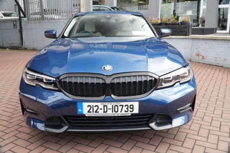 2021 BMW 3-Series - photo 9