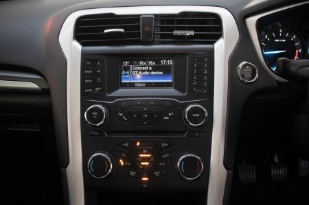 2016 Ford Mondeo - photo 20