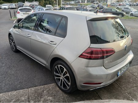 2019 Volkswagen Golf - photo 2