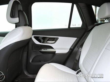 2025 Mercedes-Benz GLC - photo 12