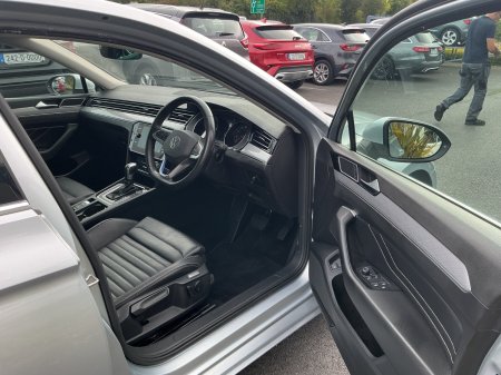 2022 Volkswagen Passat - photo 11