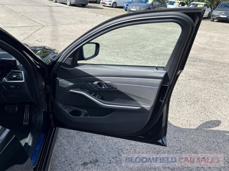 2019 BMW 3-Series - photo 30