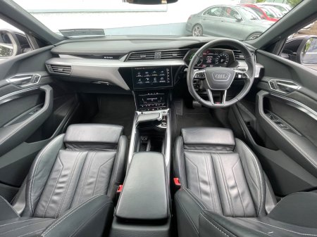 2023 Audi e-tron - photo 2