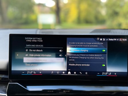 2024 BMW 5-Series - photo 24