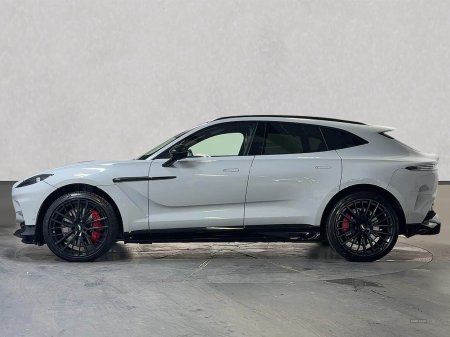 2024 Aston Martin DBX - photo 11