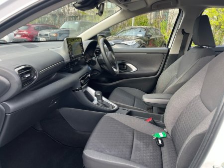 2023 Toyota Yaris - photo 6